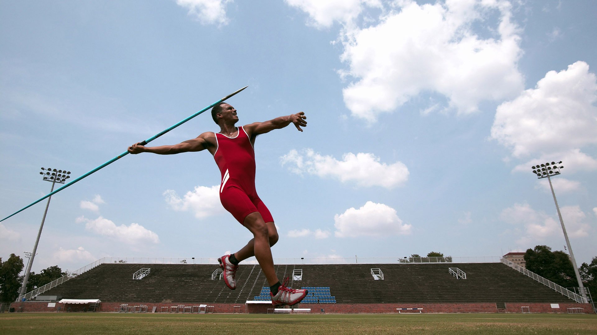 足球职业联赛多项技术指标创新高，业余足球联赛方案
